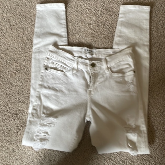 Frame White Skinny Jeans - Picture 3 of 4